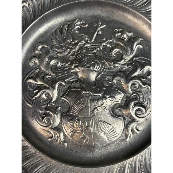 Vintage Heraldic Coat of Arms Embossed Pewter Wall Hanging Plate Knight Shield - Picture 2 of 6